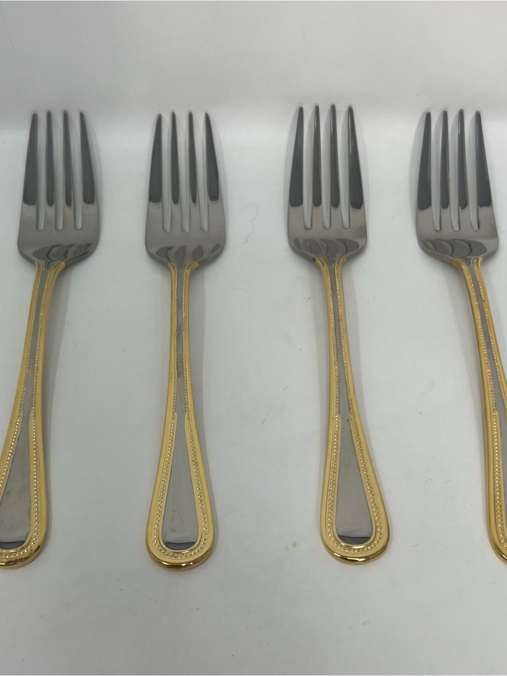 WALLACE Royal Sliver Gold Beaded  Stainless Salad Forks Set of 4 Flatware 18/8